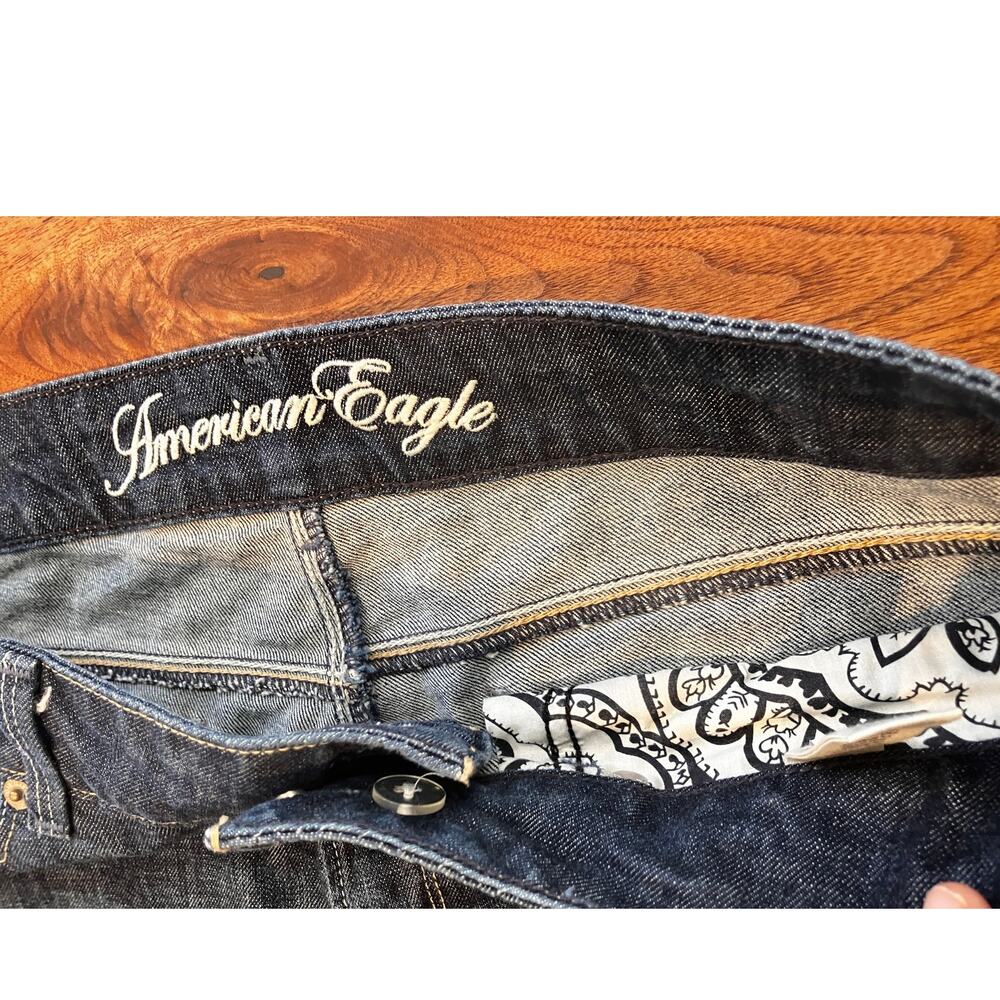 American Eagle Women’s Jeans Size 12 Dark Wash Flare Embroidered Pockets - Picture 4 of 9